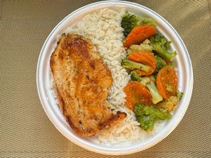 imagem do produto Frango Grelhado & Legumes + R$ 18,99 leve outra marmitex