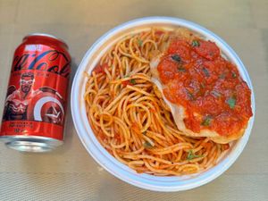 imagem do produto Espaguete & Parmegiana Frango + lata Coca Zero + R$ 14,99 leve outra marmitex