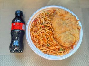 imagem do produto Espaguete & Frango Empanado + Coca Zero Pet + R$ 18,99 leve outra marmitex