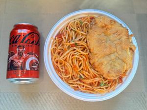 imagem do produto Espaguete & Frango Empanado + lata Coca Zero + R$ 14,99 leve outra marmitex