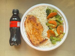 imagem do produto Frango Grelhado & Legumes + Coca Zero Pet + R$ 18,99 leve outra marmitex