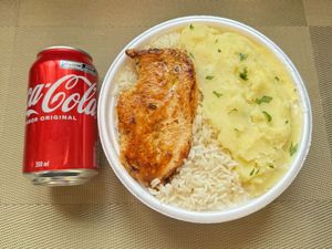 imagem do produto Frango Grelhado & Purê + lata Coca normal + R$ 14,99 leve outra marmitex