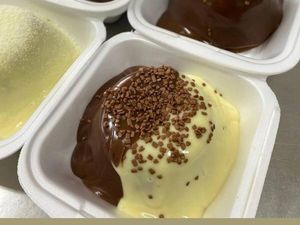 imagem do produto Mini Vulcão Duo, massa de chocolate.