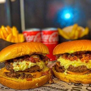 imagem do produto Combão (2 X bacon, 1 batata G , 2 latas)