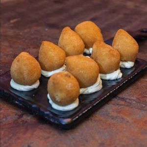 imagem do produto Mini coxinhas gourmet (12 unidades)