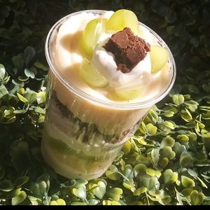 imagem do produto Copo da felicidade ninho com uva 