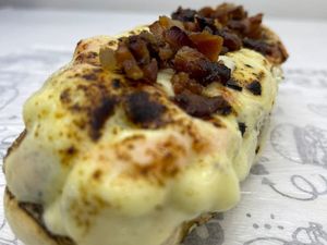 imagem do produto Hot dog assado com queijo e bacon