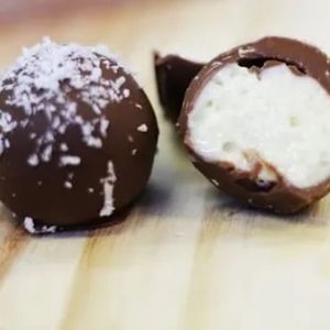 imagem do produto Trufa coco ralado ( a unidade)