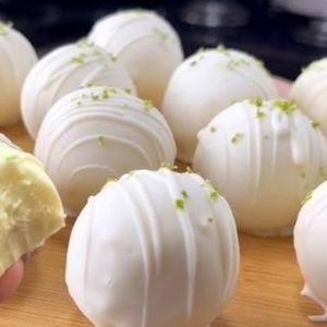 imagem do produto Bombom chocolate branco 