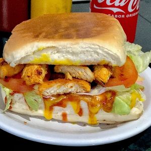 imagem do produto X-FRANGO SALADA