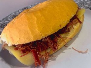 imagem do produto Pão com Carne Seca e Queijo