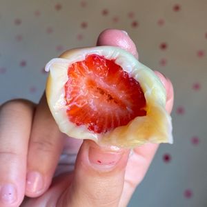 imagem do produto COXINHA DE MORANGO ( NINHO)