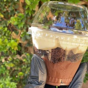 imagem do produto Copo brownie de ninho e brigadeiro 