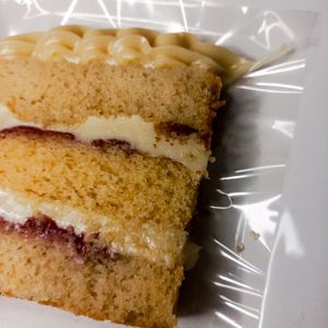 imagem do produto Fatia ninho c/ geleia de morango 