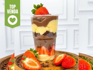 imagem do produto Copo Supremo Choconinho & Morango