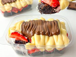 imagem do produto Brownie Ninho & Morango - 300ml