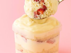 imagem do produto Bolo No Pote Ninho com Morango