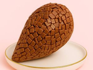imagem do produto Coxinha De Brigadeiro Gourmet Com Morango (60gr)