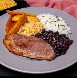 imagem do produto Picanha com batata rustica e feijão preto