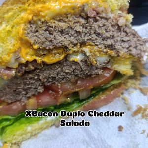imagem do produto X-Bacon Duplo Cheddar Salada 