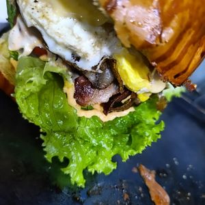 imagem do produto X-Bacon Egg Calabresa Salada