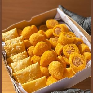 imagem do produto Kit 100 salgados  até 4 sabores