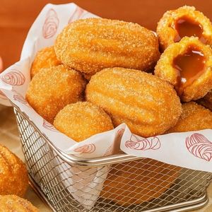 imagem do produto Caixa pop com 20 mini churros 