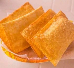 imagem do produto 4 Pastel + Caldo de Cana 1 litro