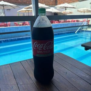 imagem do produto COCA COLA RETORNÁVEL 2 LITROS