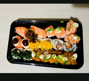 imagem do produto Combinado 21 peças ( acompanha 2 shoyu, 2 tare e 1 hachi )