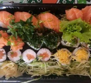 imagem do produto Combinado 18 peças ( acompanha 2 shoyu, 2 tare e 1 hachi )