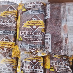 imagem do produto PÉ DE MOÇA COM BRIGADEIRO 