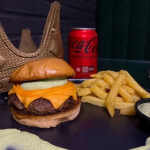 imagem do produto CHEESE BURGUER