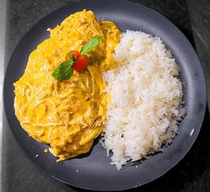 imagem do produto Pratinho arroz e vatapá + acompanhamentos (marmita 700ml)