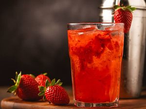 imagem do produto Caipirinha de Morango Premium 500 ml