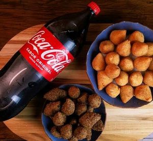 imagem do produto 50 salgados + 1 Refri 2 L