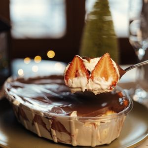 imagem do produto Travessa de Bombom de Morango