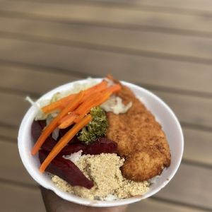 imagem do produto Filé de frango à milanesa com salada de legumes 