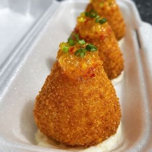 imagem do produto Coxinha de salmão (4un.)