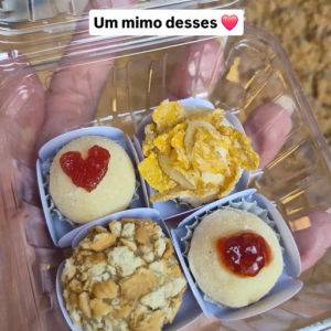 imagem do produto Brigadeiros gourmet 4un.