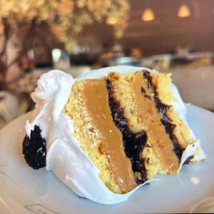 imagem do produto Doce de leite com ameixa 