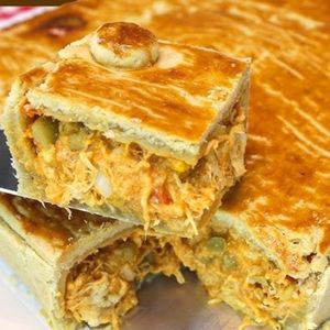 imagem do produto EMPADÃO DE FRANGO 