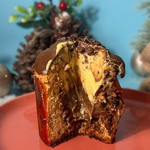 imagem do produto Chocotone de Maracujá c/ Brigadeiro