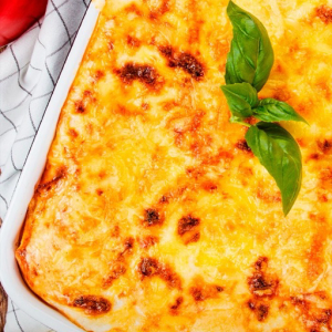 imagem do produto ESCONDIDINHO DE MANDIOCA MISTA COM BANANA E QUEIJO 