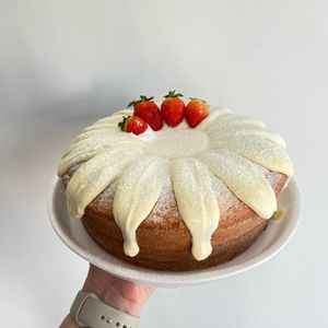 imagem do produto Bolo de Ninho com cobertura