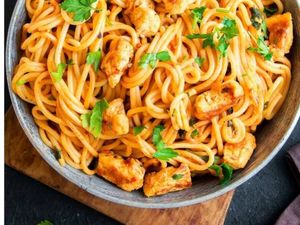 imagem do produto Macarrão,  frango com requeijão apartir de R$45,90 (Aprox: 1100kg)