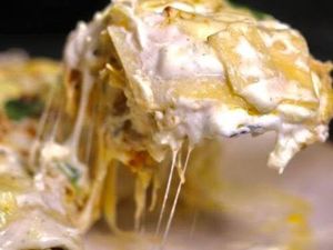 imagem do produto Lasanha massa fresca 4 queijos apartir R$ 63,90 (aprox: 1100kg)