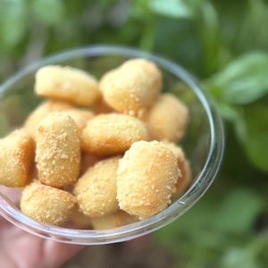 imagem do produto Crespinho de parmesão com goiabada 