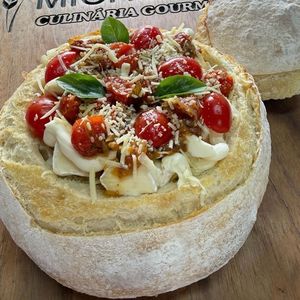 imagem do produto Pão brie com tomate confit 