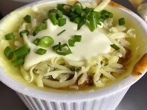 imagem do produto Marmita p/ 500g Batata recheada de estrogonofe de frango com Catupiry